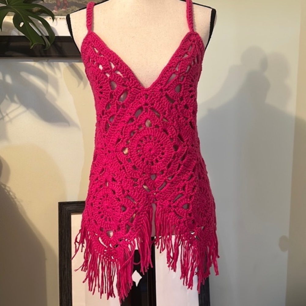 NWOT Handmade Boho Knitted fringe top-Size Medium/Large